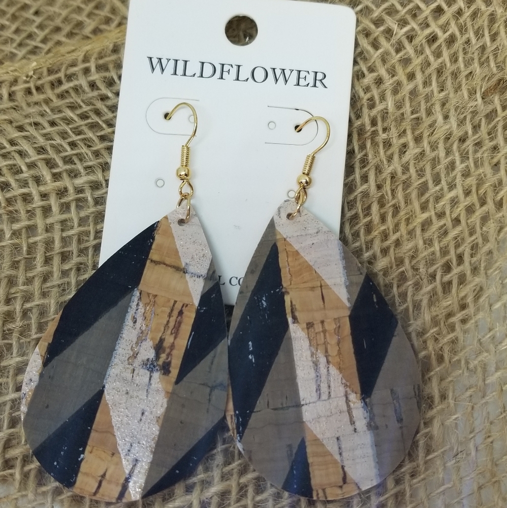 Beautiful teardrop earrings